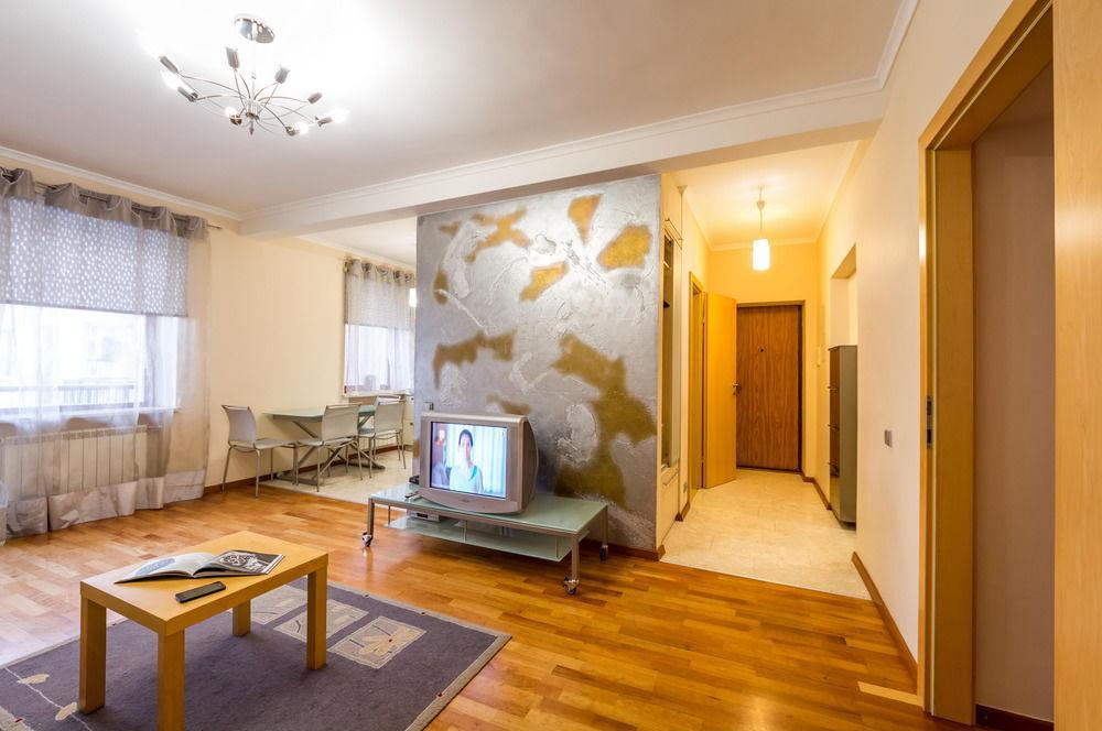 Hostel Kreschatik Kiev Exterior photo